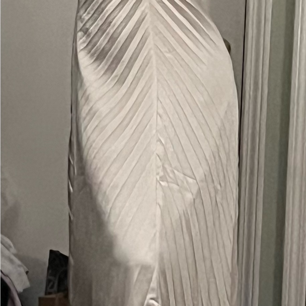 NWT - The A&F Giselle Sunburst Pleated Maxi Dress - Picture 9 of 11
